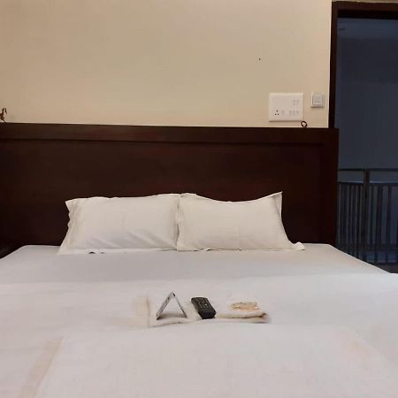 Hotel Artika Inn Βαρανάσι Εξωτερικό φωτογραφία
