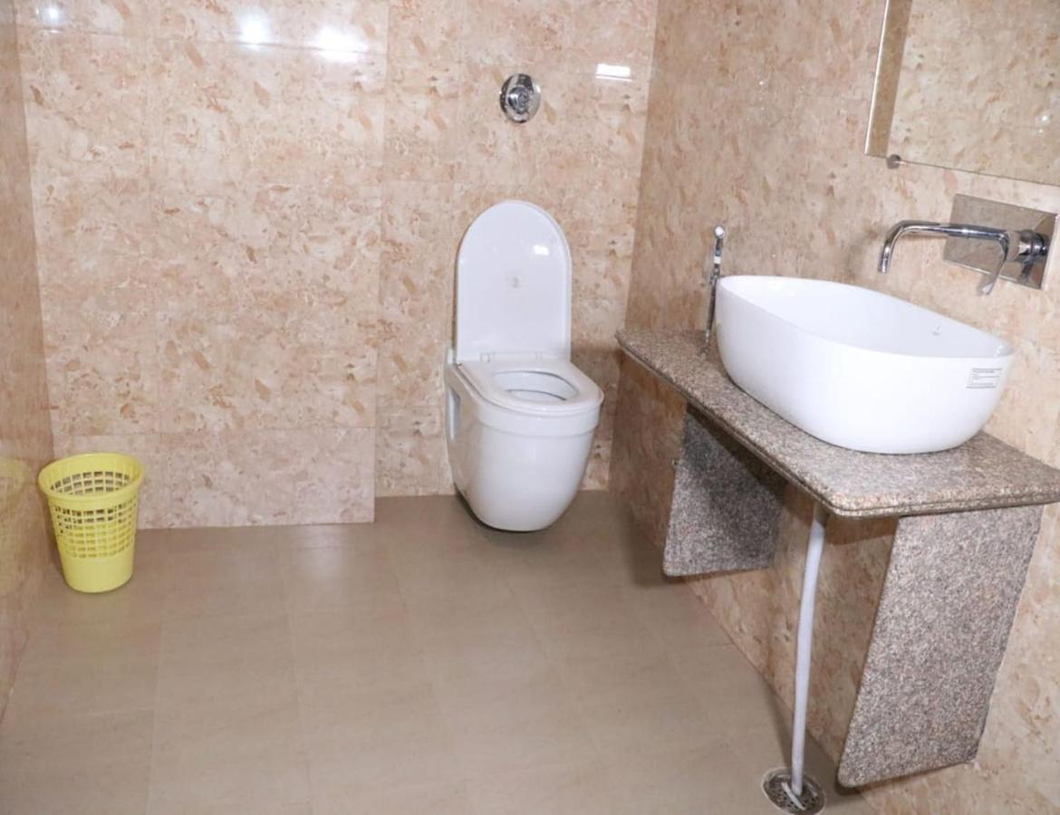 Hotel Artika Inn Βαρανάσι Εξωτερικό φωτογραφία