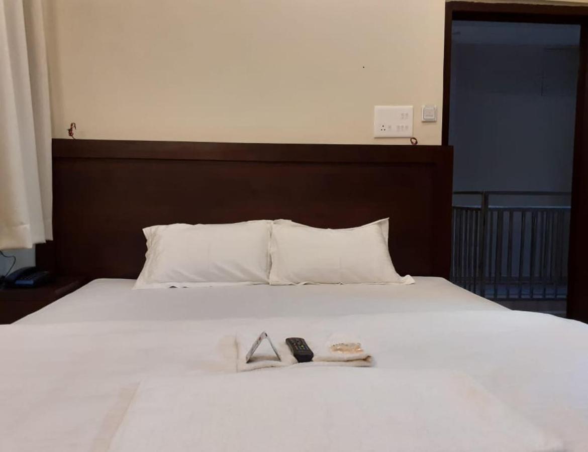 Hotel Artika Inn Βαρανάσι Εξωτερικό φωτογραφία