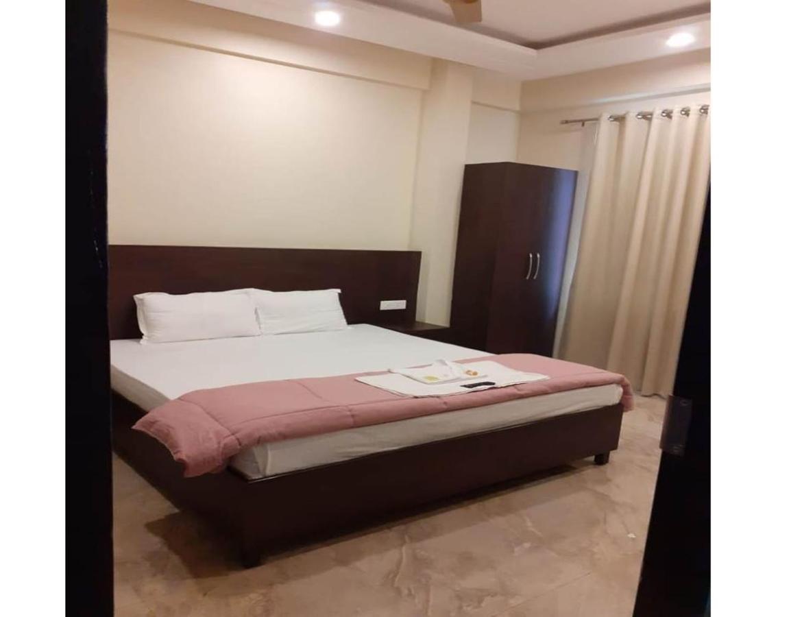 Hotel Artika Inn Βαρανάσι Εξωτερικό φωτογραφία