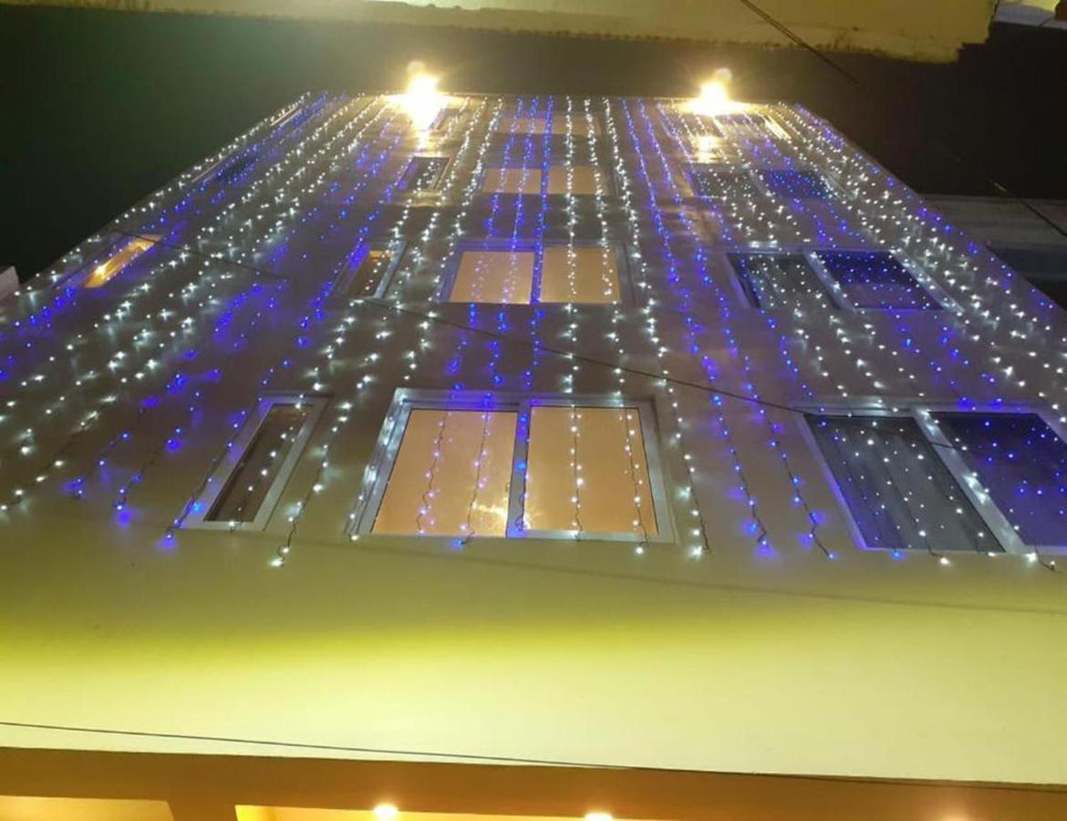 Hotel Artika Inn Βαρανάσι Εξωτερικό φωτογραφία